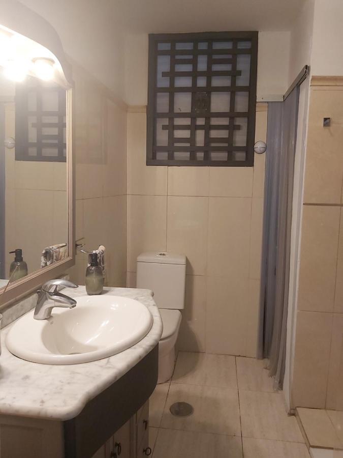 Habitacion En Apartamento Vegueta Alloggio in famiglia